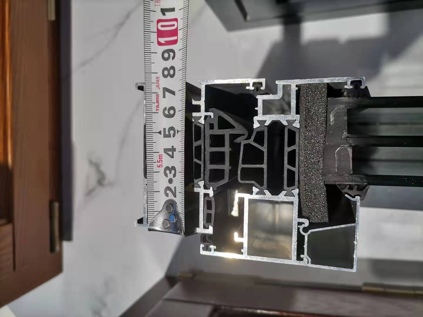 选断桥铝1.8好还是1.4好 有什么区别？